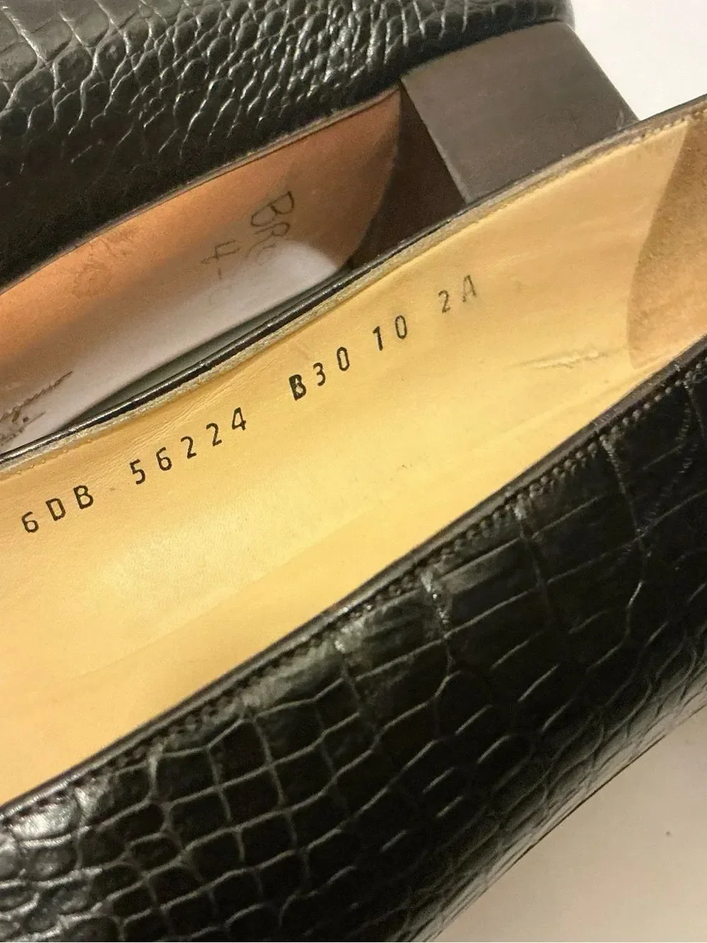 Salvatore Ferragamo Women's dark brown Croc-Embossed Leather Flats 10AA